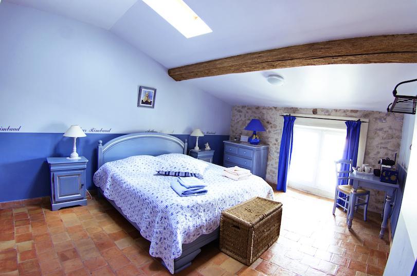 L'Abri Du Poete Acomodação com café da manhã Besse-sur-Issole Quarto foto